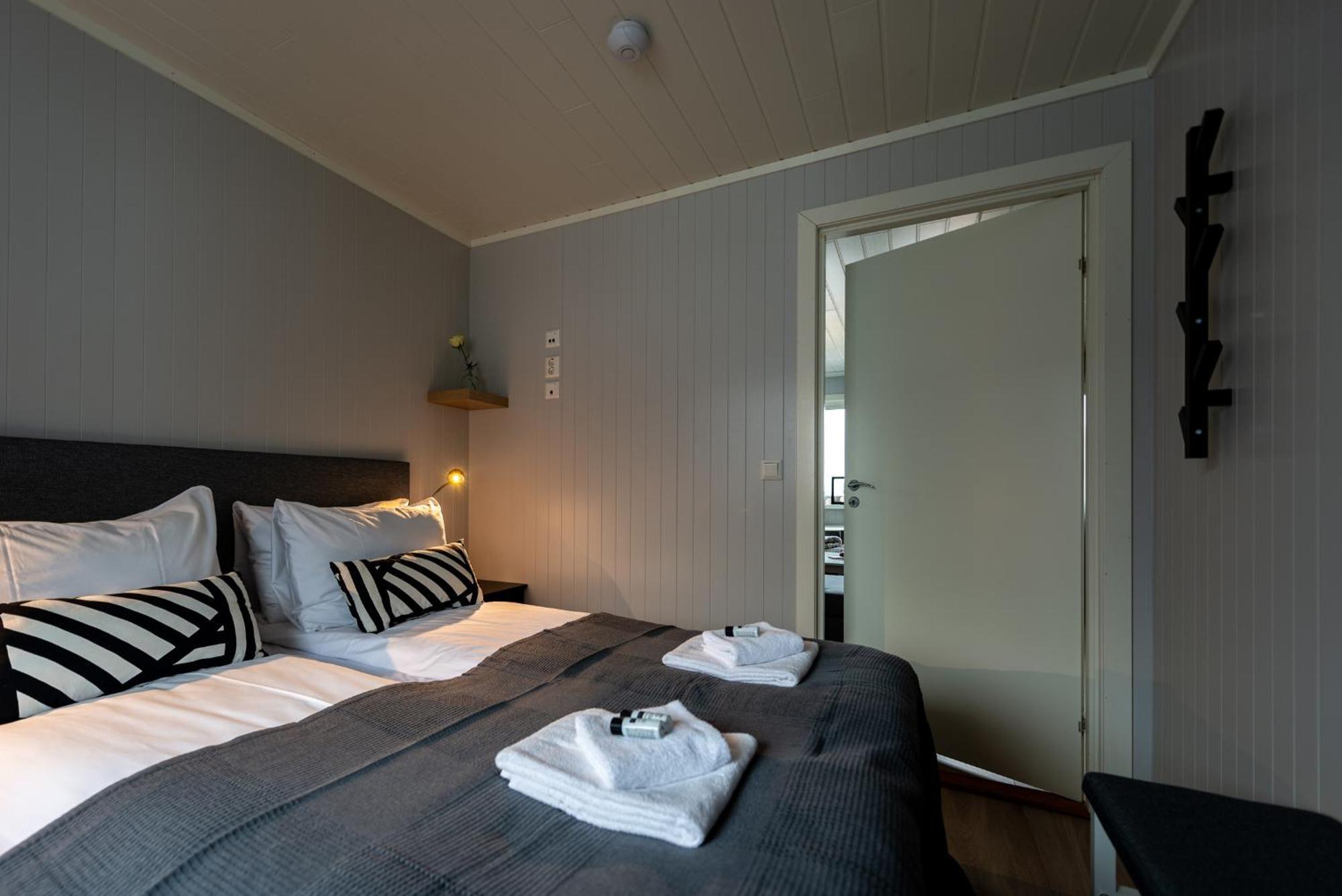 Lofotlove Apartments - Modern And Comfy Apartments Close To Nature Sorvagen Exterior photo
