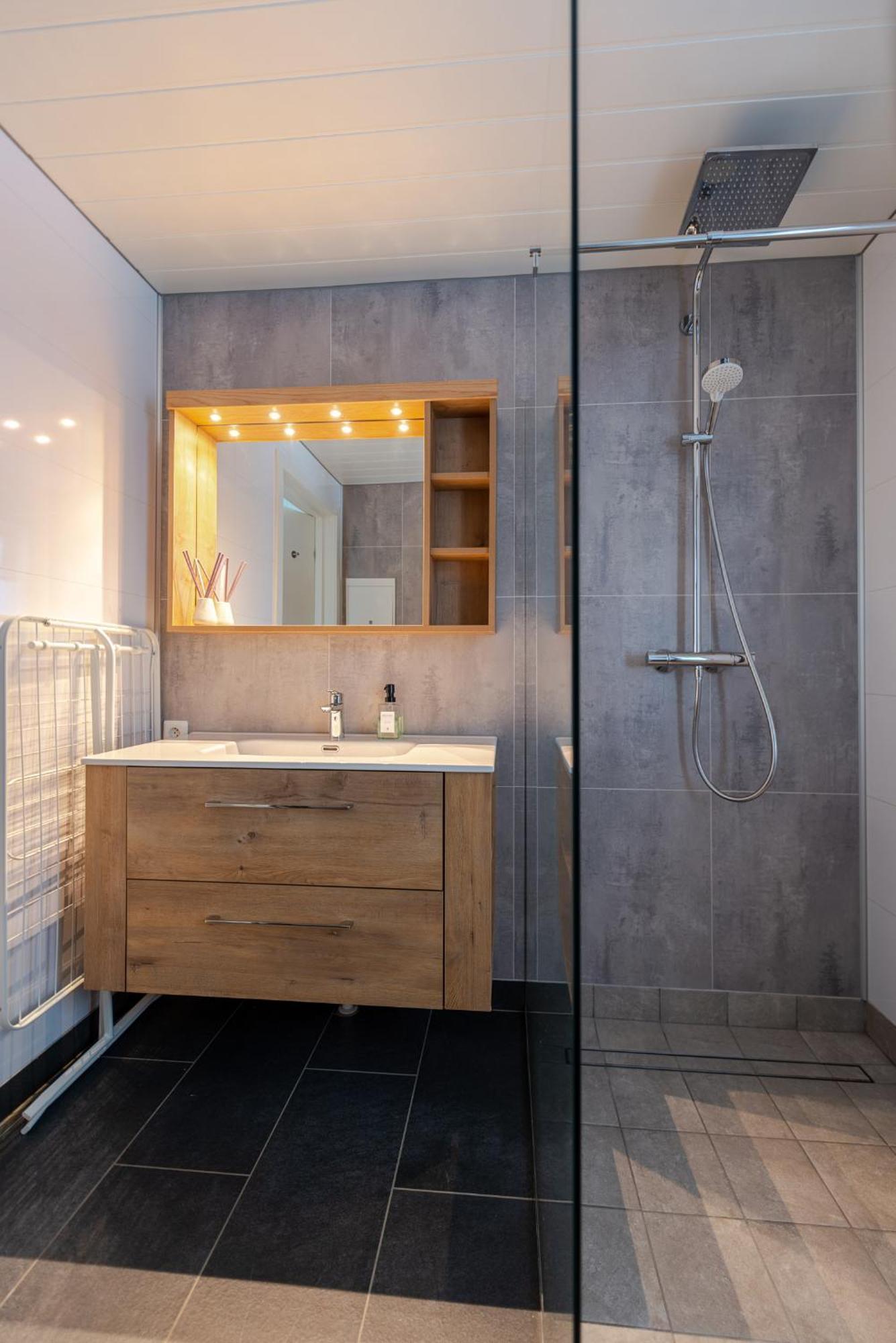 Lofotlove Apartments - Modern And Comfy Apartments Close To Nature Sorvagen Exterior photo
