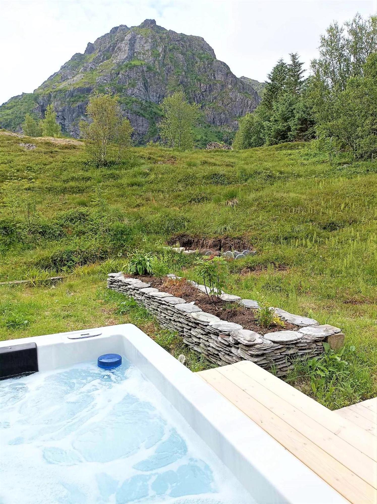 Lofotlove Apartments - Modern And Comfy Apartments Close To Nature Sorvagen Exterior photo